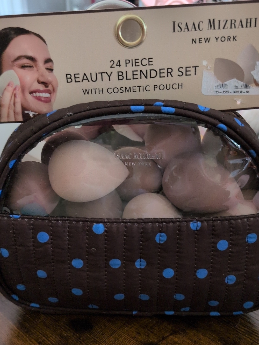 Isaac Mizrahi 24 Piece Brown Beauty Blenders With Cosmetic Pouch